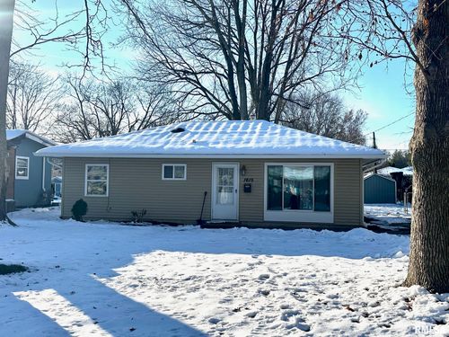 1615 Elmwood St, South Jacksonville, IL, 62650-3419 | Card Image