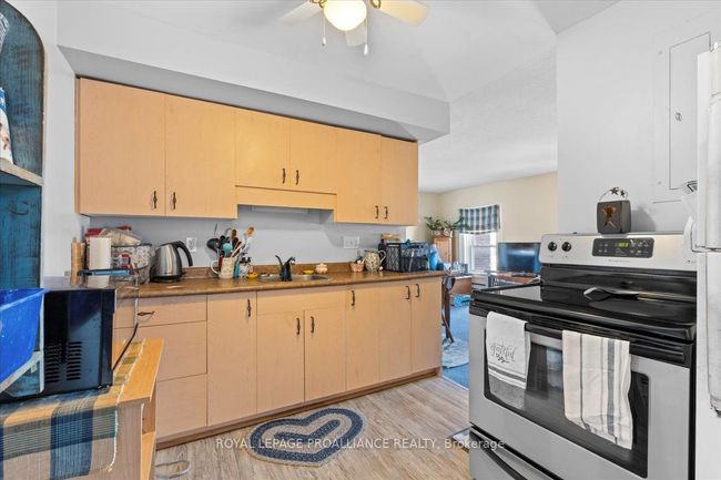 13 Church St, House other with 7 bedrooms, 4 bathrooms and 4 parking in Stirling ON | Image 28