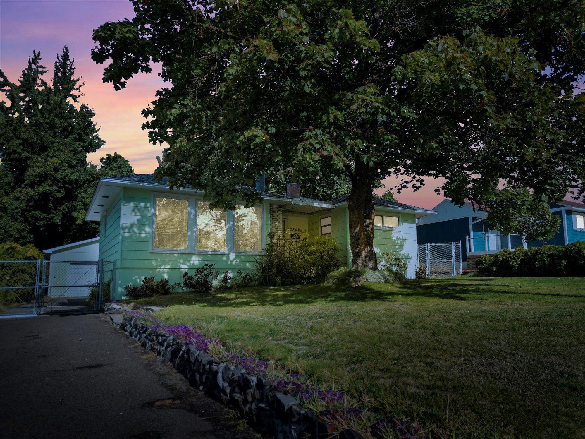 Queen Pl, Spokane, WA 99205