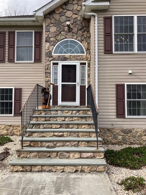 223 Rabbit Run Rd, Clintondale, NY, 12515-5038 | Card Image