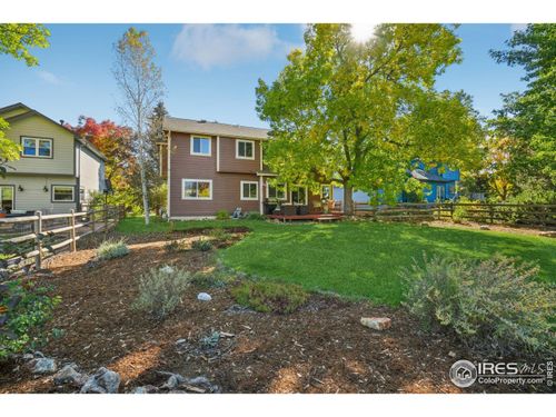 8009 James Ct, Niwot, CO, 80503-7610 | Card Image