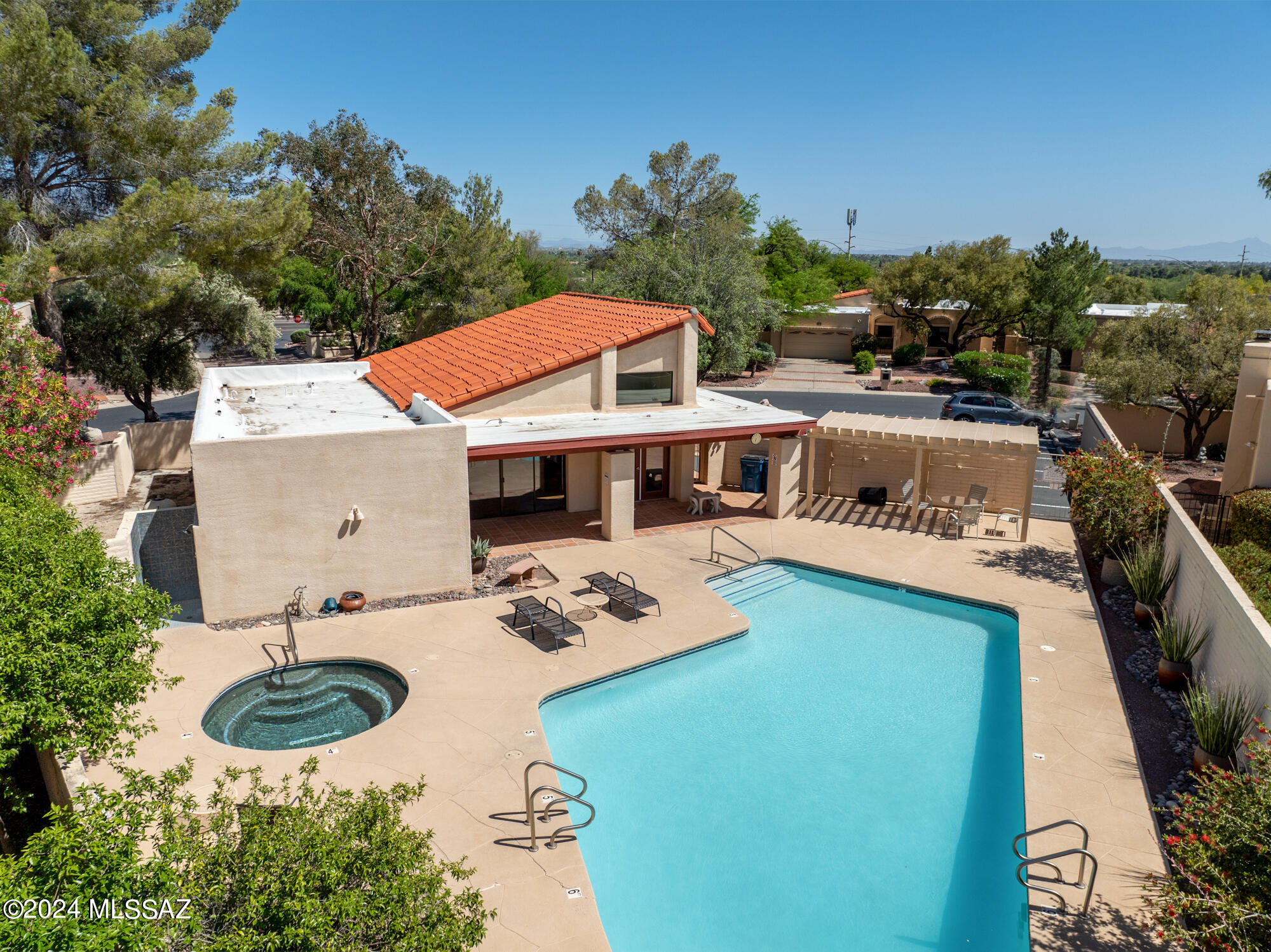 River Canyon Rd, Tucson, AZ 85750