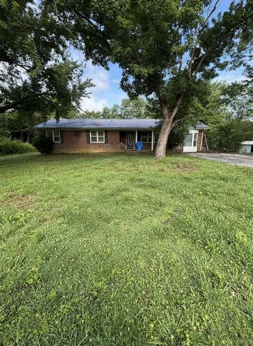 143 Roy Webb Rd, Mcminnville, TN, 37110-7720 | Card Image