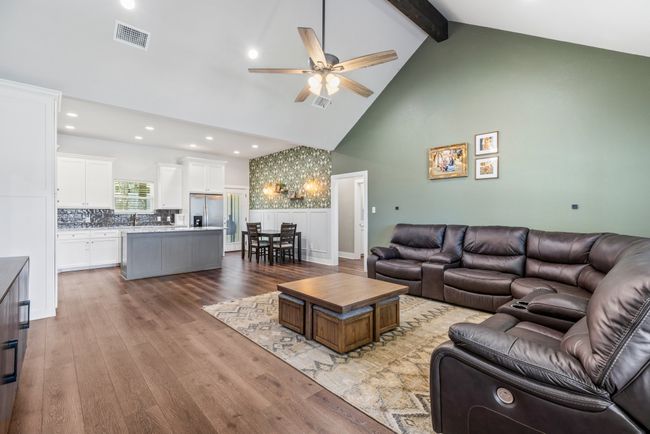 109 Byrom Ct, House other with 3 bedrooms, 2 bathrooms and null parking in Whitesboro TX | Image 9
