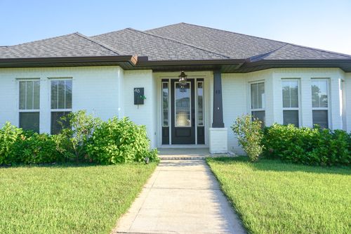 48 9th Ave, Shalimar, FL, 32579-1345 | Card Image