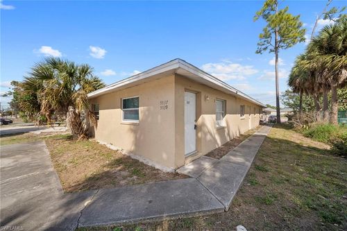 5537 10th Ave, FORT MYERS, FL, 33907-2864 | Card Image