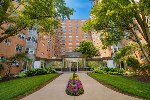 1431-4980 Marine Dr, Chicago, IL, 60640-3765 | Card Image
