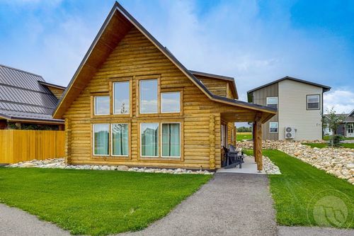 2909 Elderberry Ave, Red Lodge, MT, 59068-9394 | Card Image