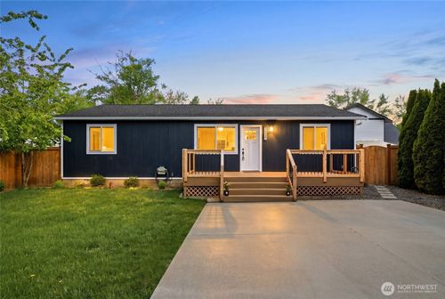 3523 Bennett Dr, Bellingham, WA, 98225-1119 | Card Image