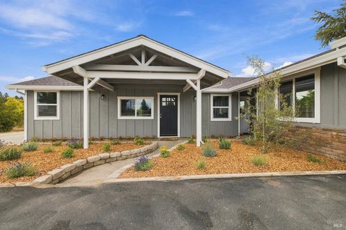 8341 Blackney Rd, Sebastopol, CA, 95472-4606 | Card Image