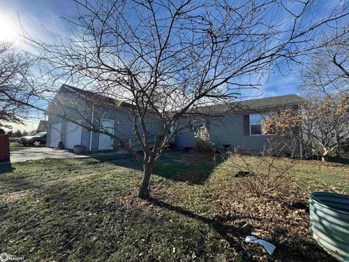 1100 N Park Ave, Centerville, IA, 52544-3325 | Card Image