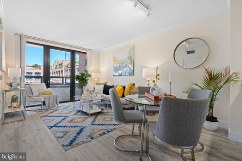 apt-1136-631 D St Nw, WASHINGTON, DC, 20004-2947 | Card Image