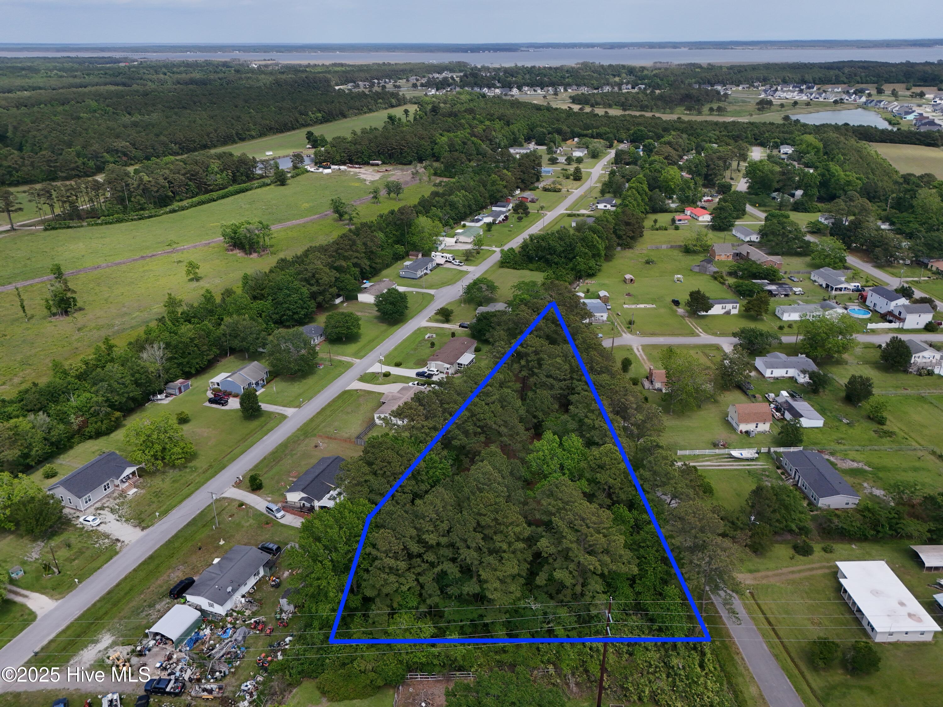 Land in Beaufort 4
