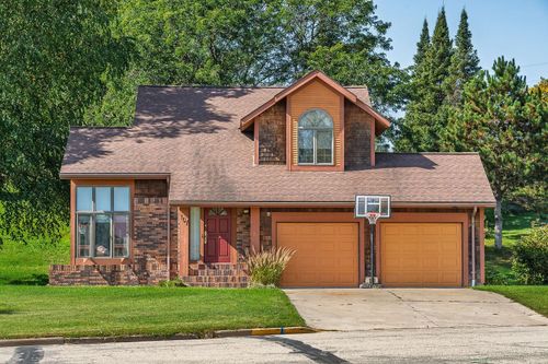 107 Kimball Ave, ELROY, WI, 53929-9726 | Card Image