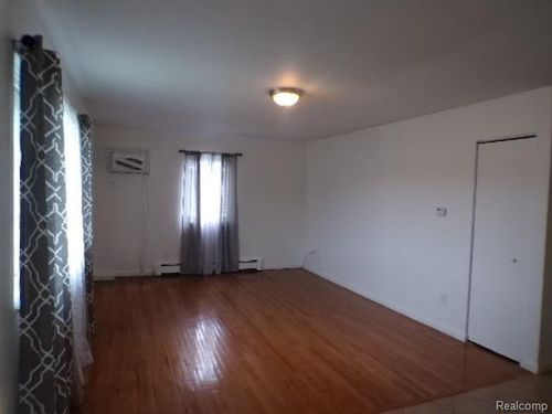 apt-3-38560 Meadowdale St, Clinton Township, MI, 48036-3534 | Card Image