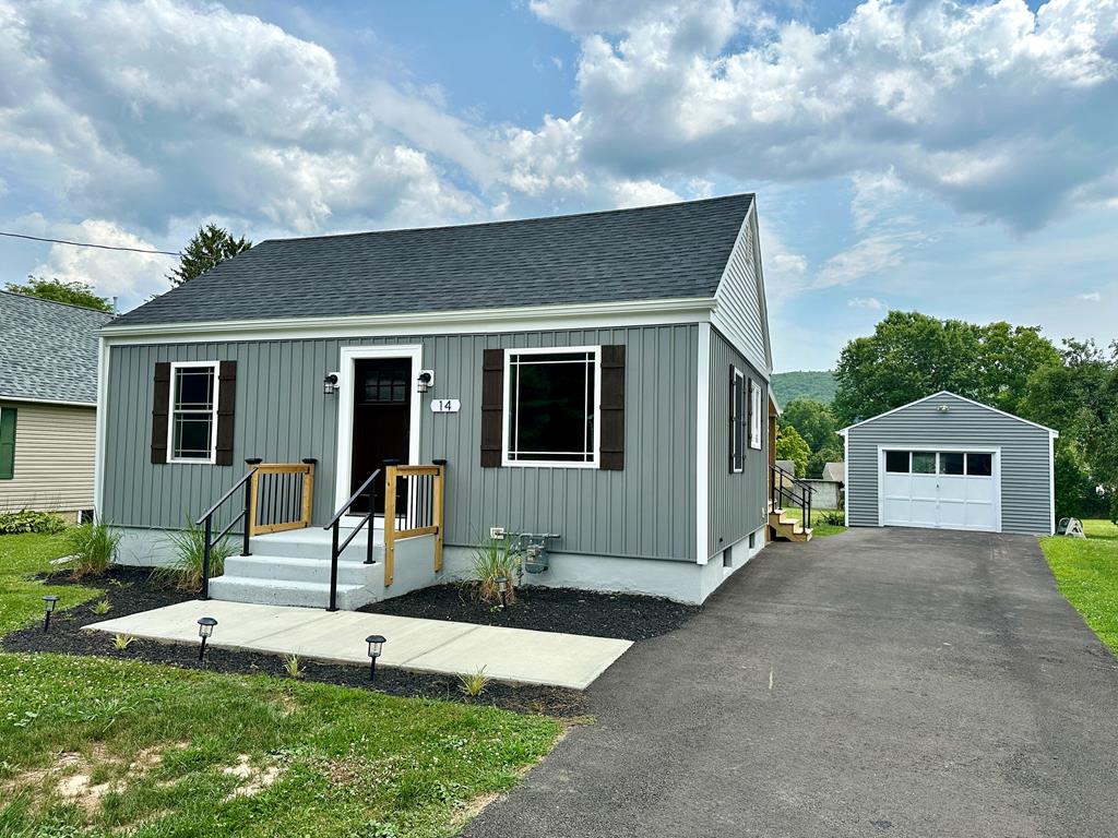 Speer Dr, Corning, NY 14830