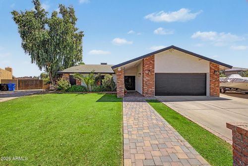 4741 E Kathleen Rd, Phoenix, AZ, 85032-4217 | Card Image
