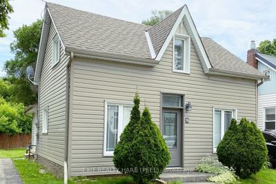 9 Jessie St, House other with 3 bedrooms, 4 bathrooms and 3 parking in Brampton ON | Image 3