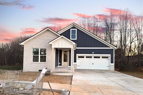 537 Centre St, Pleasant View, TN, 37146-7205 | Card Image