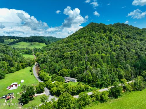 118 Providence Rd, Thorn Hill, TN, 37881-5657 | Card Image