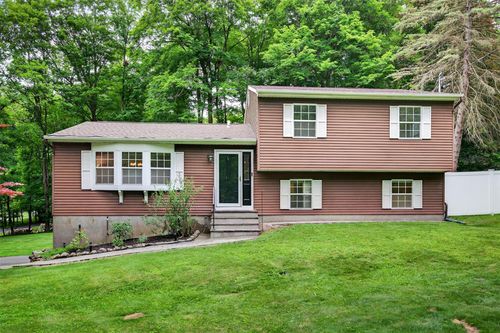 9 Mine Hill Rd, Cornwall, NY, 12518-1806 | Card Image