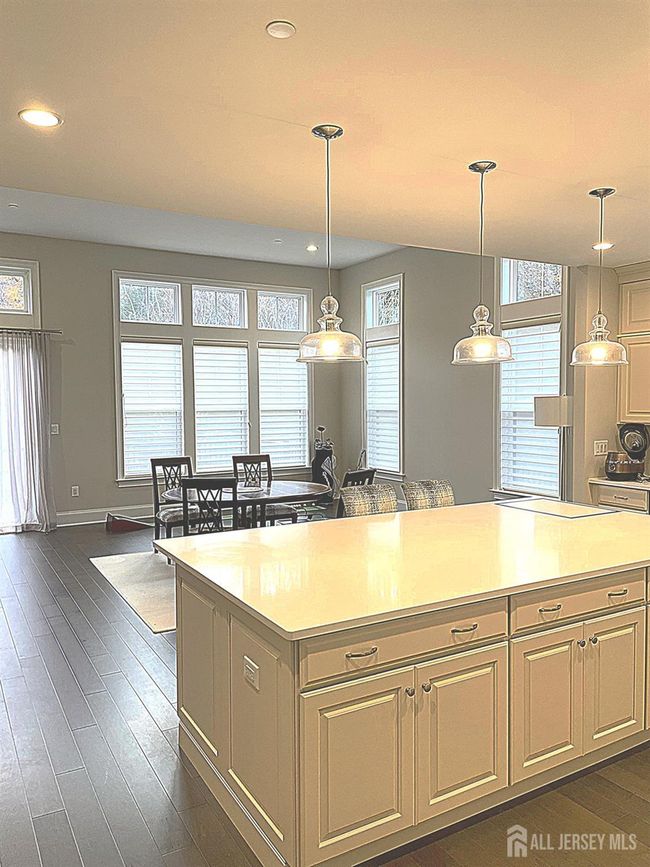7 Concord Ct, Townhouse with 3 bedrooms, 3 bathrooms and null parking in Warren NJ | Image 4
