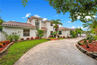 7740 Sw 168th St, House other with 4 bedrooms, 3 bathrooms and null parking in Palmetto Bay FL | Image 2