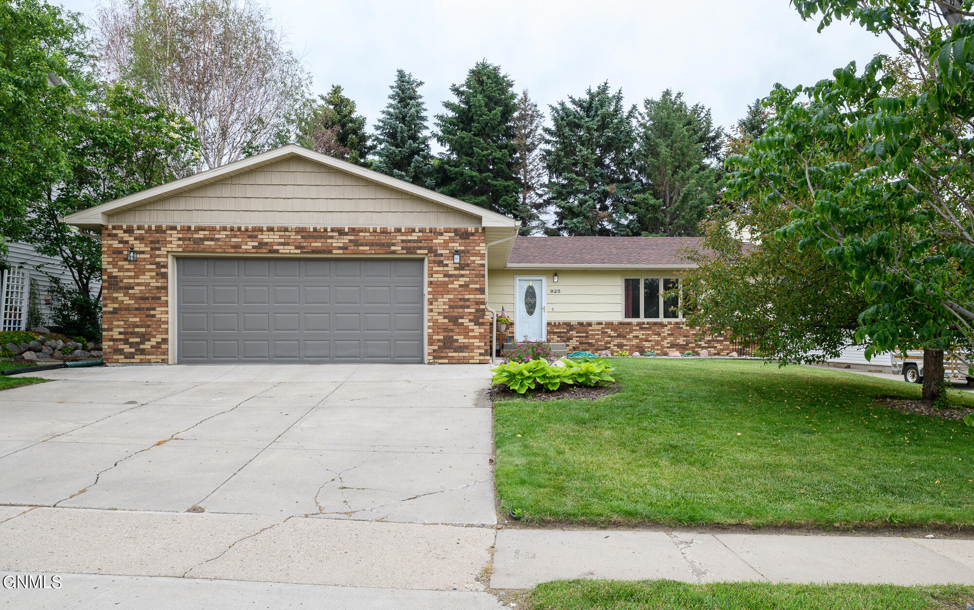 Capitol Ave, Bismarck, ND 58501
