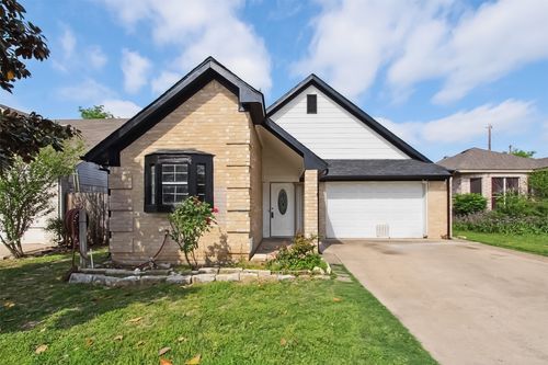 509 Causey Ln, Irving, TX, 75061-7864 | Card Image
