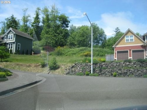 1880 Se 3rd St, Astoria, OR, 97103 | Card Image