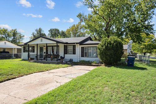 4601 S Vine Ave, Wichita, KS, 67217 | Card Image