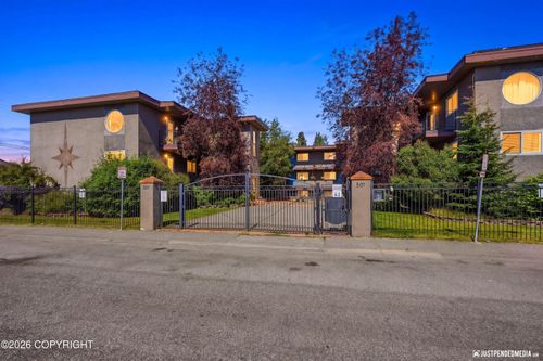 4-501 E 13th Ave, Anchorage, AK, 99501-4556 | Card Image