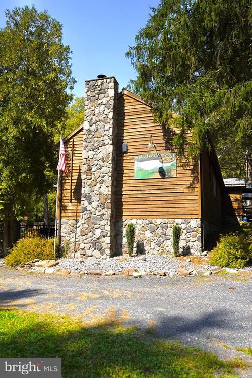 20 Jack Pine Cir, MILROY, PA, 17063-9583 | Card Image