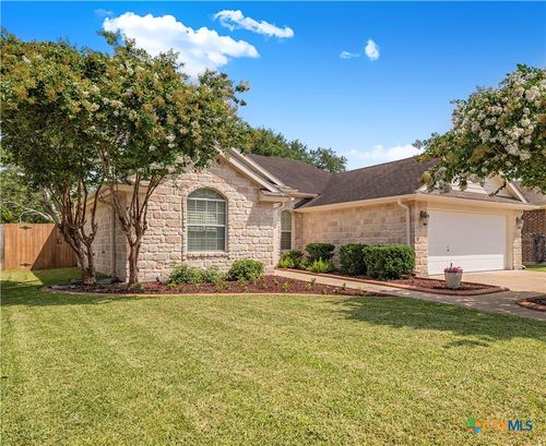 308 Green Gable Dr, Victoria, TX, 77904-1165 | Card Image
