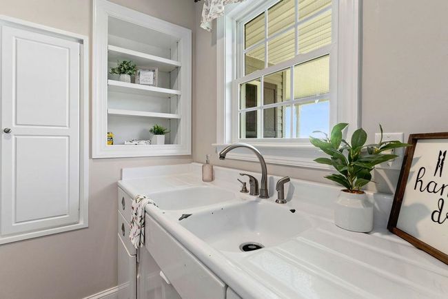 1916 Tinkling Spring Rd, House other with 4 bedrooms, 3 bathrooms and null parking in STUARTS DRAFT VA | Image 35