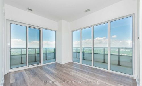 6601-30 Shore Breeze Drive, Etobicoke, ON, M8V1A1 | Card Image