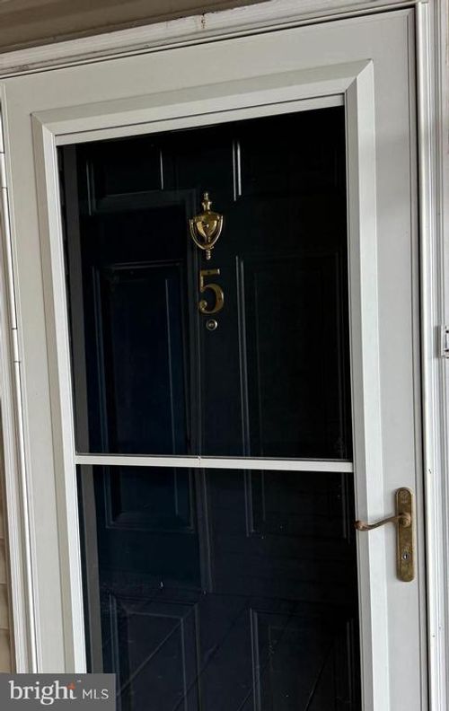 110 Brookland Ct, WINCHESTER, VA, 22602-6180 | Card Image