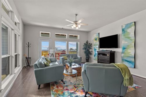 715 Bayshore Dr, La Porte, TX, 77571-6401 | Card Image