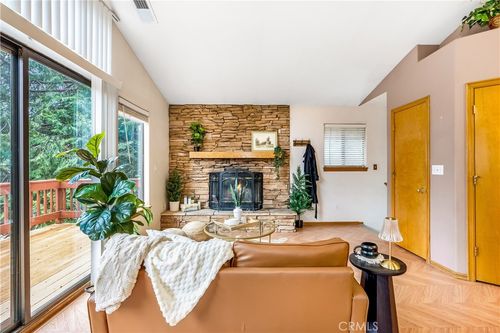 862 Strawberry Peak Ln, Twin Peaks, CA, 92391 | Card Image