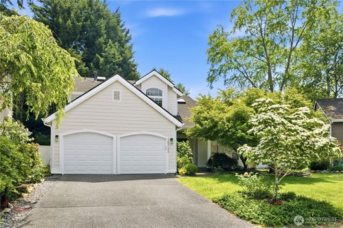 25733 Se 39th St, Sammamish, WA, 98029-7759 | Card Image