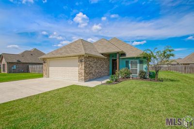 25305 White Lake Ave, House other with 3 bedrooms, 2 bathrooms and null parking in Livingston LA | Image 2