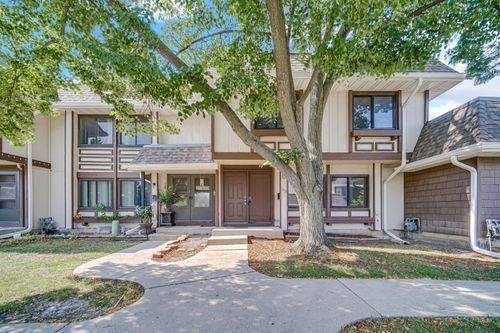1313 Court P, Hanover Park, IL, 60133-5439 | Card Image