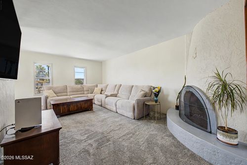 apt-h-660 E River Rd, Tucson, AZ, 85704-5833 | Card Image