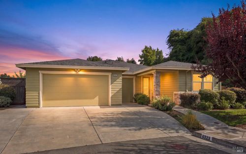 6323 Pine Valley Drive, Santa Rosa, CA, 95409 | Card Image