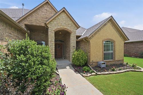 10812 Nw 34th St, Yukon, OK, 73099-3489 | Card Image