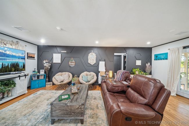 912 Henshaw Ave, House other with 4 bedrooms, 3 bathrooms and null parking in Sapulpa OK | Image 5