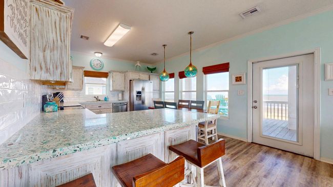 1822 Redfish Ln, House other with 5 bedrooms, 3 bathrooms and 2 parking in Crystal Beach TX | Image 10