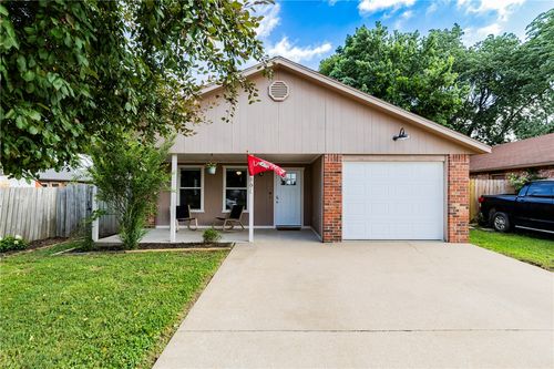 516 Hill Cir, Centerton, AR, 72719-9243 | Card Image