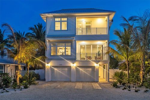 105 6th Street S, Bradenton Beach, FL, 34217 | Card Image