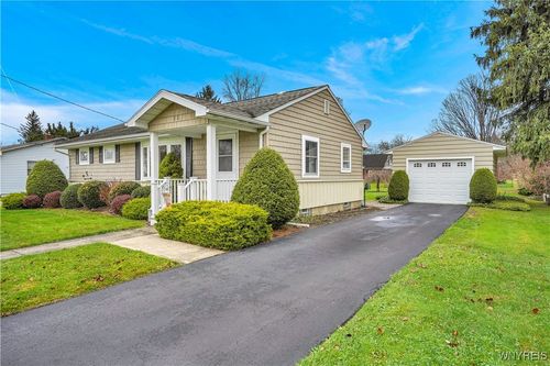 11 Glenwood Drive, Arcade, NY, 14009 | Card Image